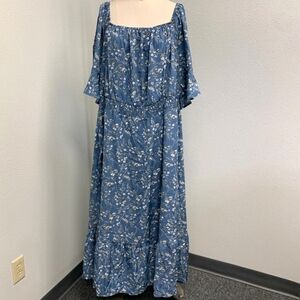 NWT BloomChic Blue Floral Maxi Dress   Size 22-24